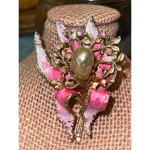 Vintage Coro Whimsical Pink Orchid Brooch With Textured Pearl Centerpiece